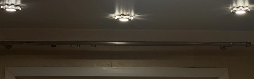 Карниз настенный