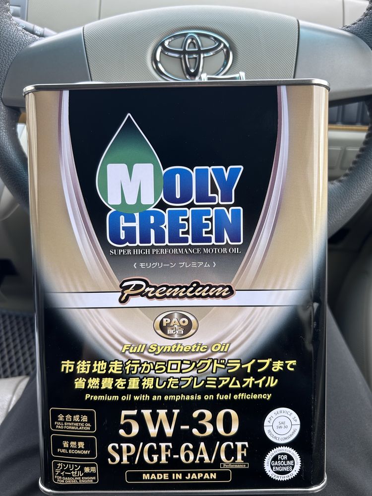 Японское моторное  масло Molygreen Premium 5w30