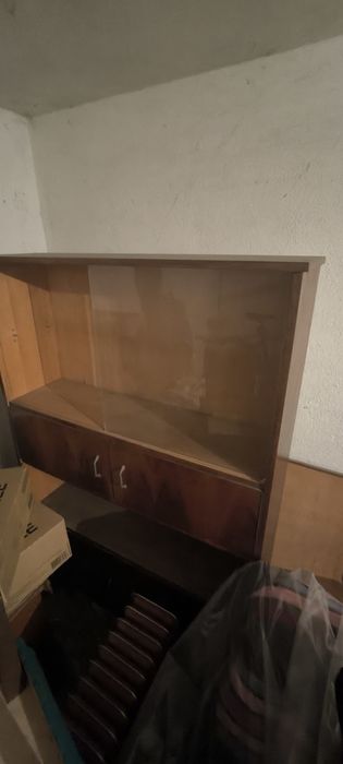 Подарявам мебели