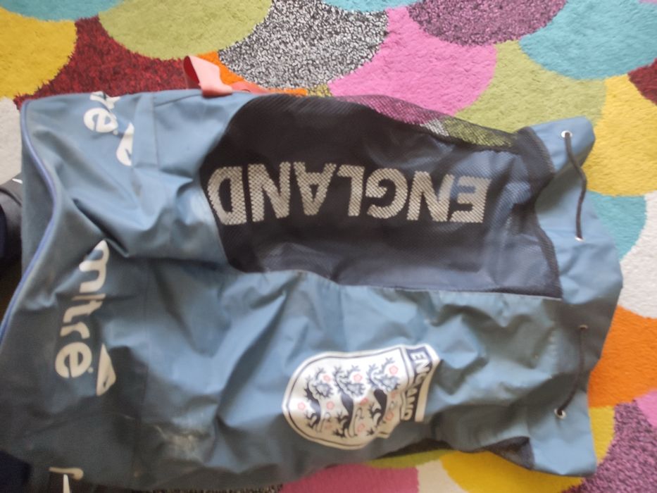 Vând saci de mingi fotbal sau alte sporturi