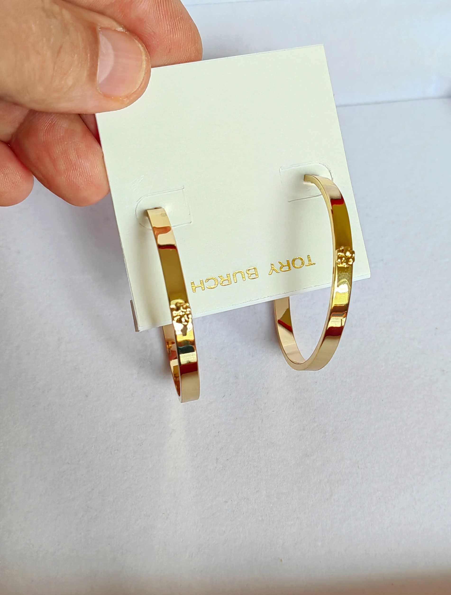 Обеци Tory Burch - embossed-logo hoop earrings