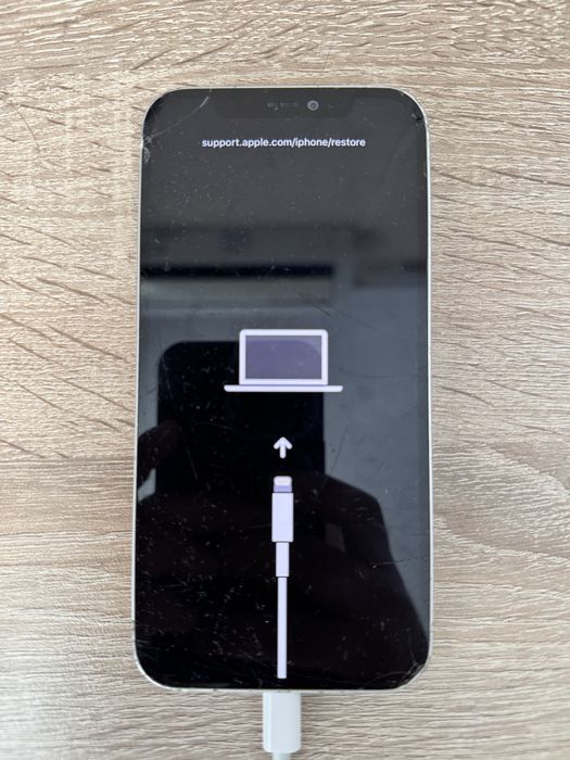 iPhone 12 за части