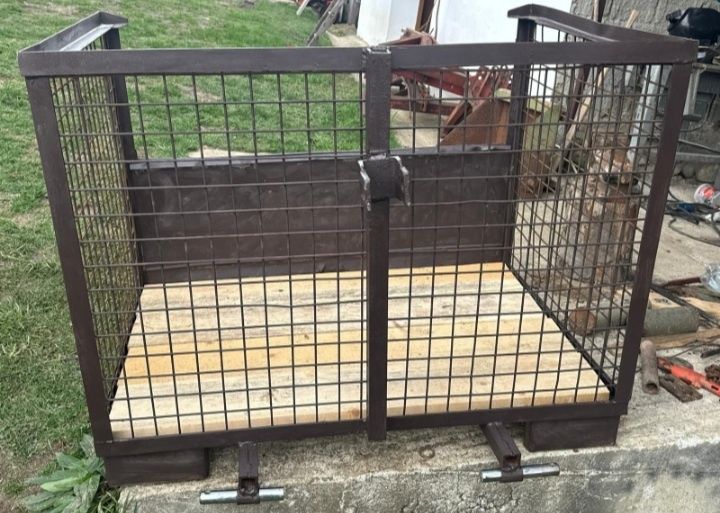 Cutie tractor pe tiranț