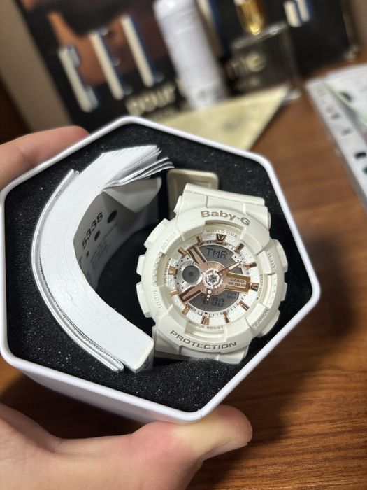 Часовник baby g