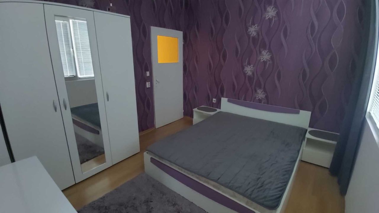 Продава се Двустаен апартамент в Шумен, 2-ри корпус - 46 кв.м за 1386 €/кв.м - Снимка #4