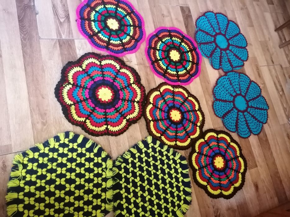 Столари за столове,ръчно тъкани и на кука, нови са