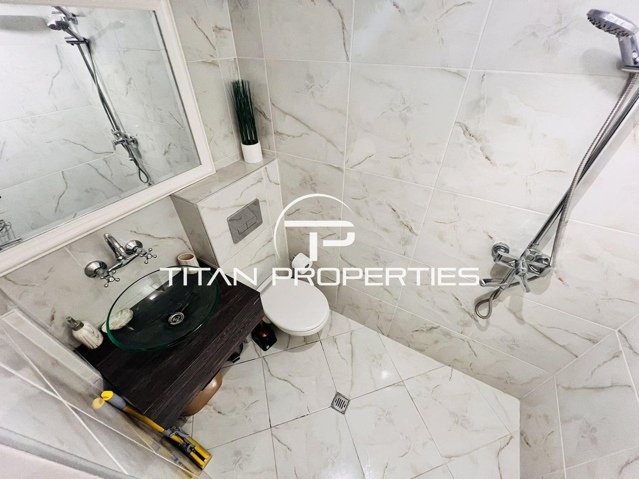Дава се под наем Едностаен апартамент в Бургас, Център - 45 кв.м за 306 € - Снимка #9