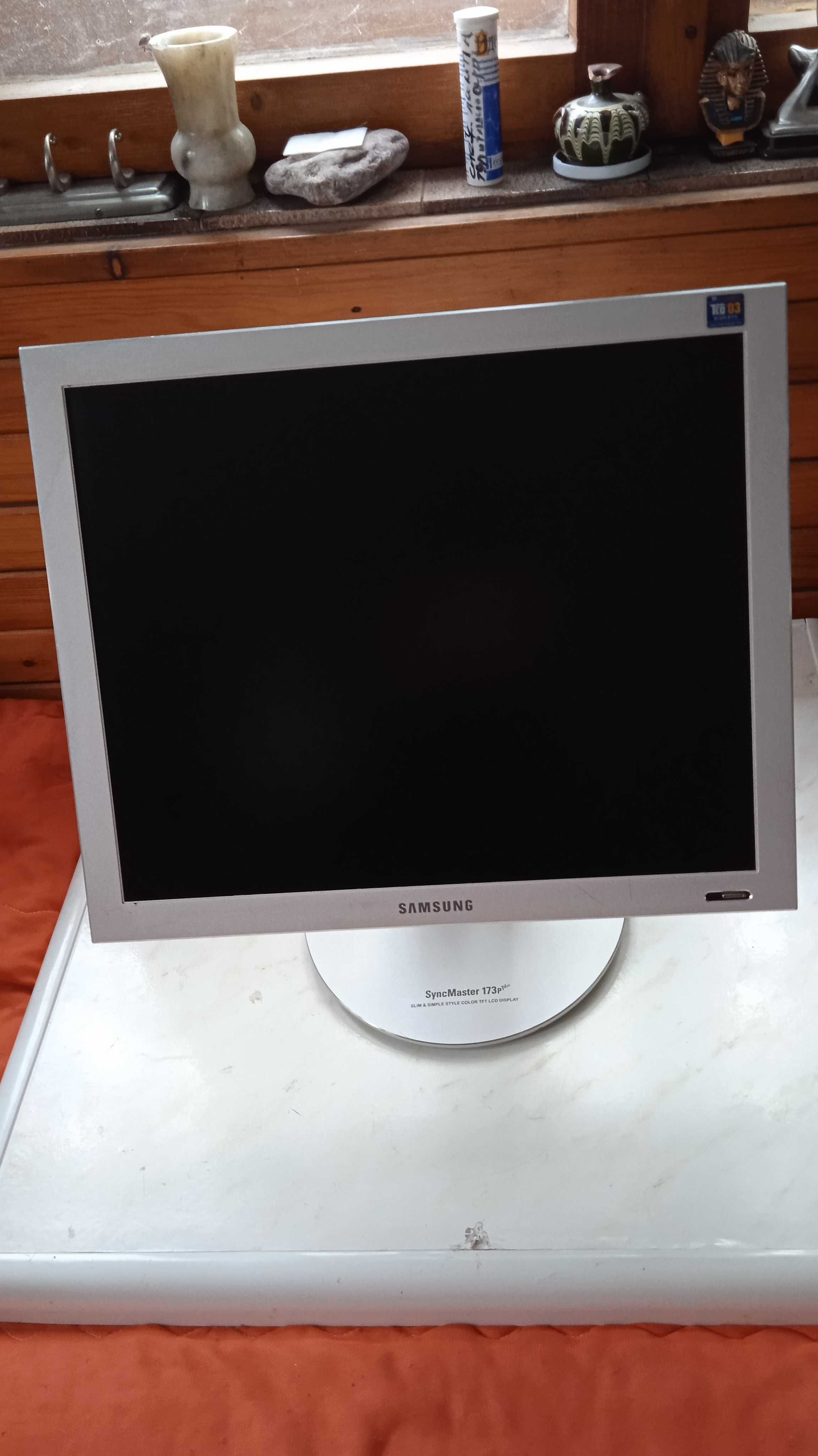 Монитор Samsung Sync Master 173 plus 17’’ ретро