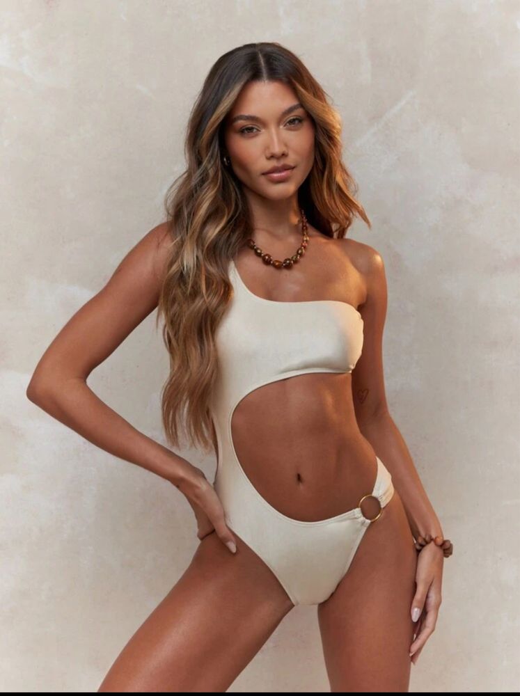 Цял бански missguided