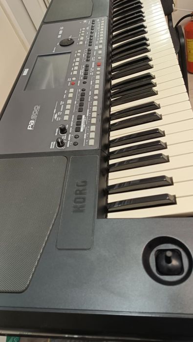 Korg pa600 Корг па600