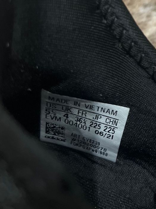 Adidas маратонки. Размер 36