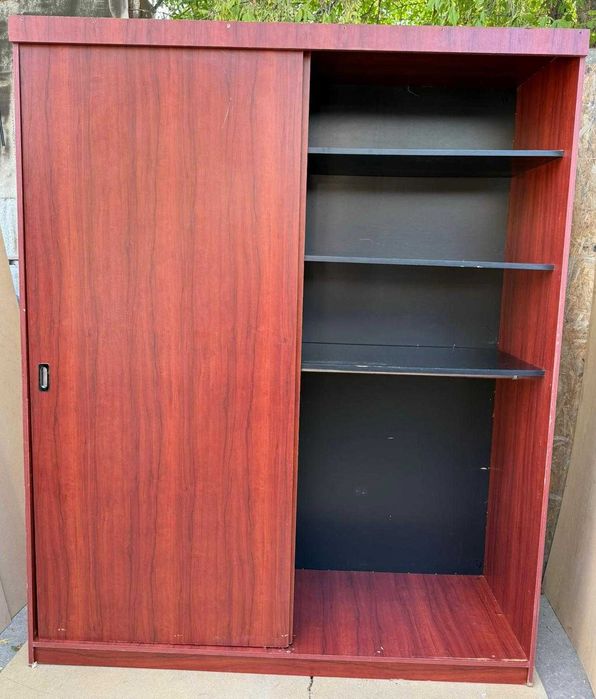 Dulap cu 2 usi glisante; Dressing cu rafturi si bara; Sifonier