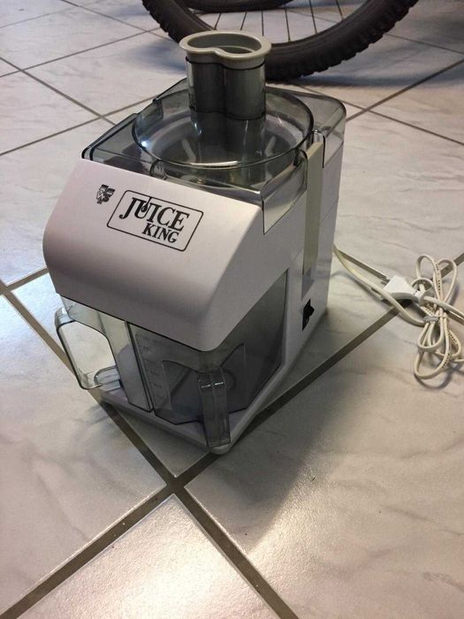 Storcator fructe/legume centrifugal