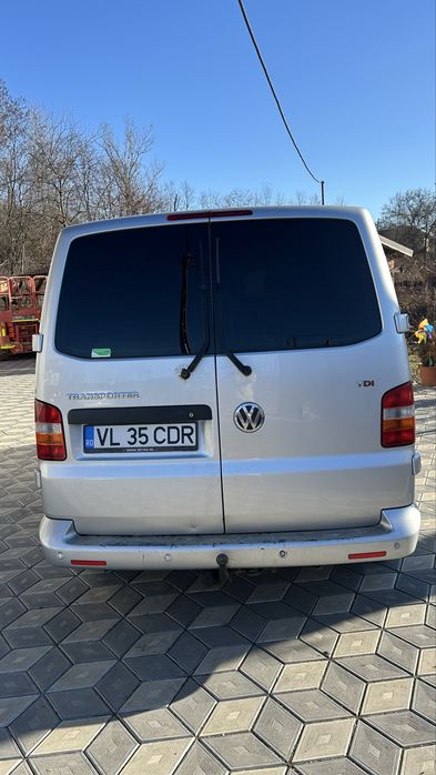 Volkswagen T5 autoutilitara