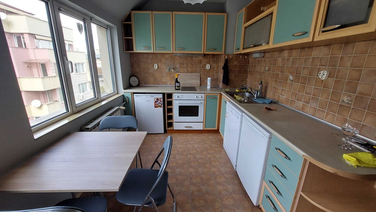 Дава се под наем Тристаен апартамент в София, Яворов - 100 кв.м за 612 € - Снимка #6