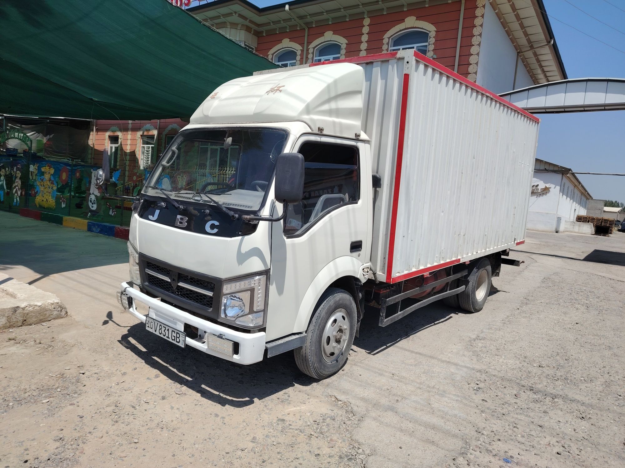 Jbc 4100 sotiladi