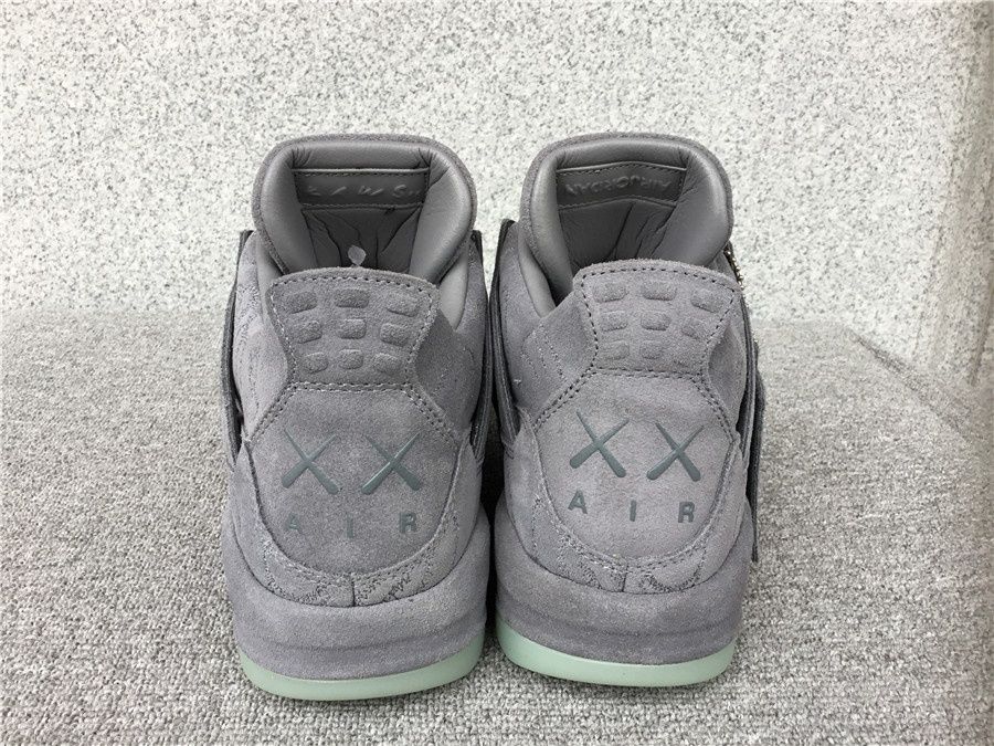 Jordan x Kaws Air Jordan 4 Retro