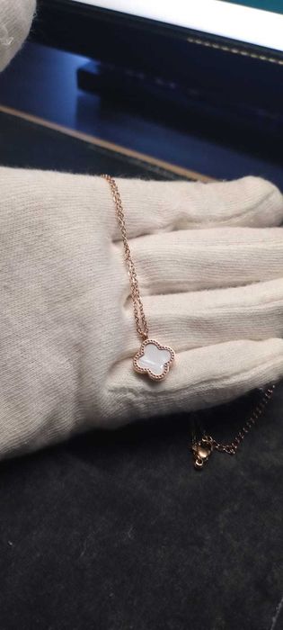 Set Bijuterii Trifoi ( bratara + lantic + cercei )