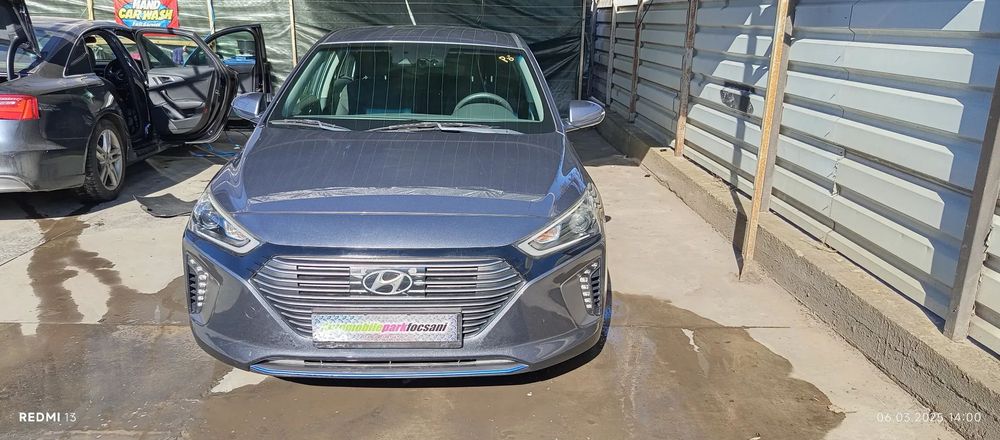 Hyundai IONIQ Hyundai ioniq hybrid