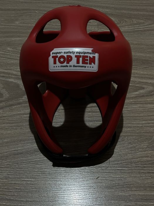 Шлем top ten в очень хорошем состоянии