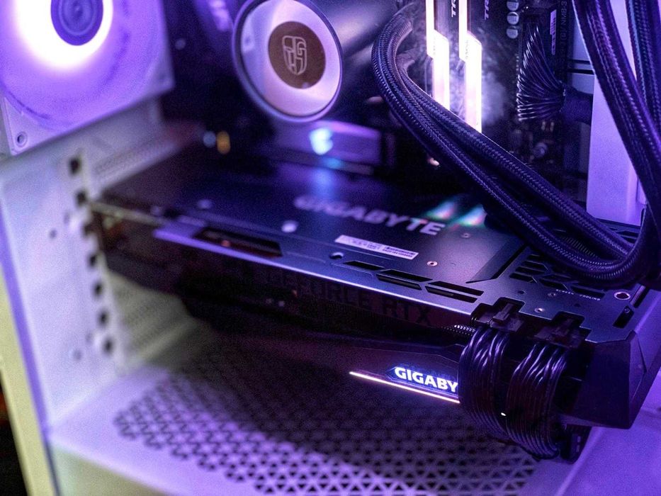 Gigabyte RTX 3080 - stare excelentă, 1 an garanție