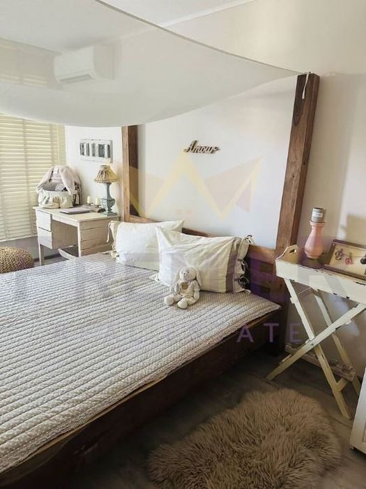 Продава се Четиристаен апартамент в Царево - 120 кв.м за 1709 €/кв.м - Снимка #4