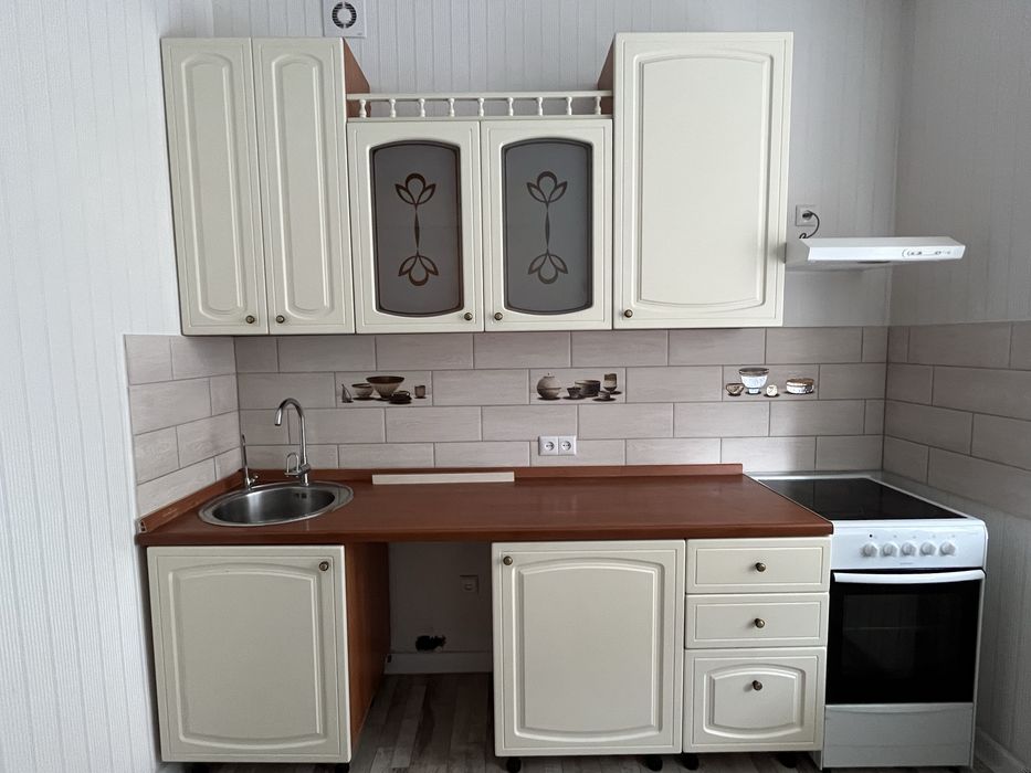 Кухонный гарнитур В ОТЛИЧНОМ СОСТОЯНИИ