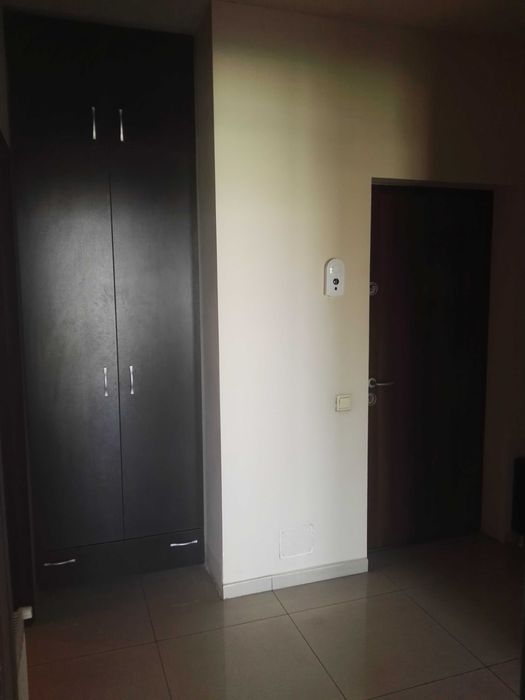 Închiriem apartament cu o cameră str. Lalelelor