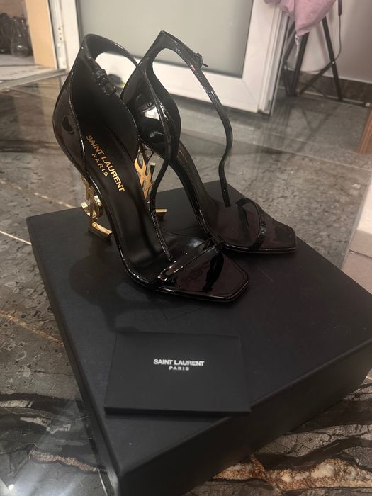 Оригинални токчета Saint Laurent