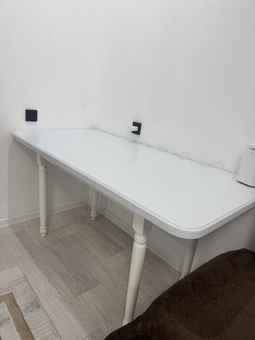 Продам кухонный стол