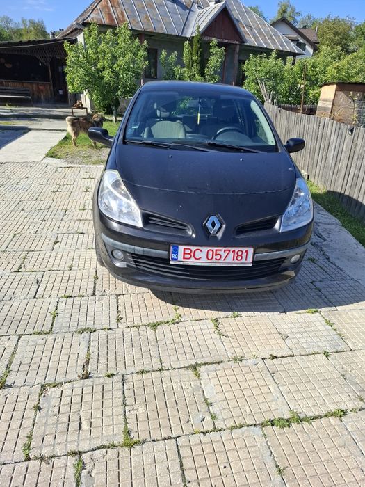 Vând Renault clio