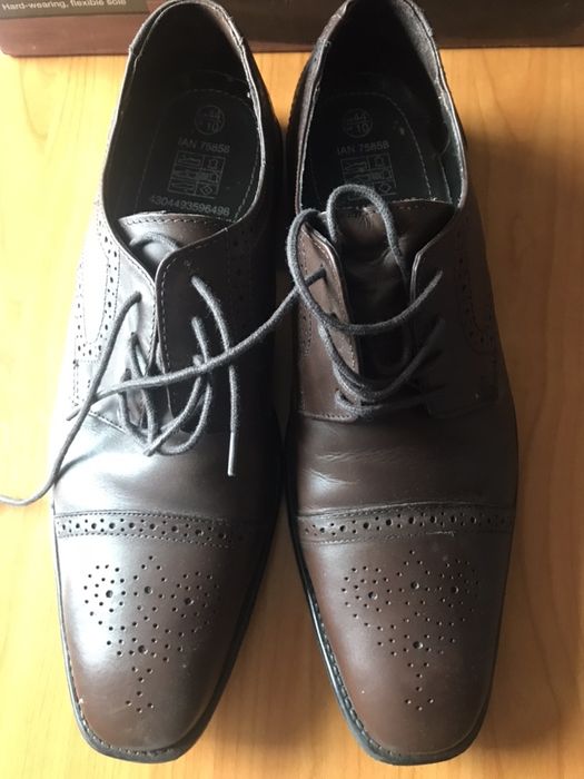 Pantofi din piele