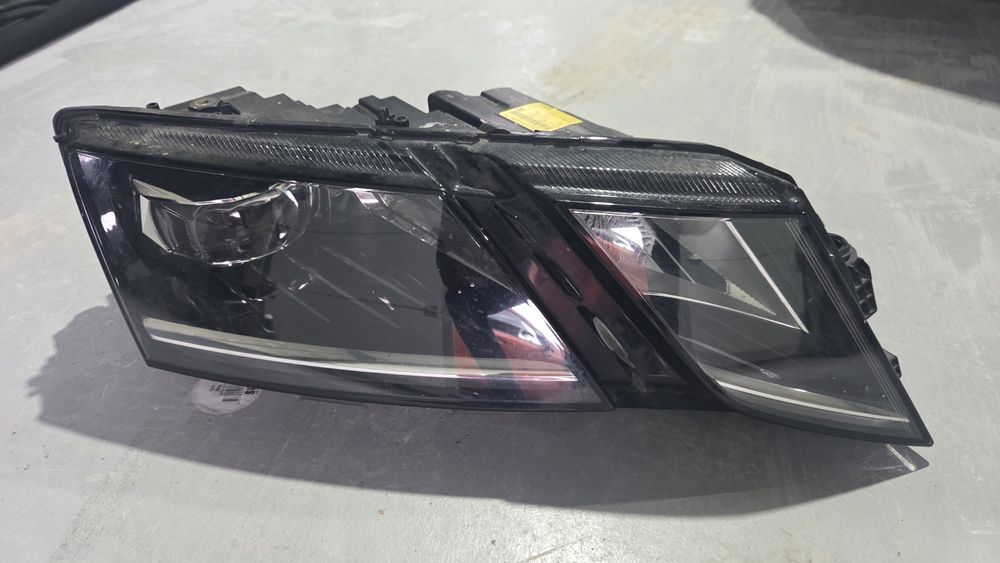 Far LED dreapta Skoda Octavia lll Facelift- Cod 5E1 941 016 D