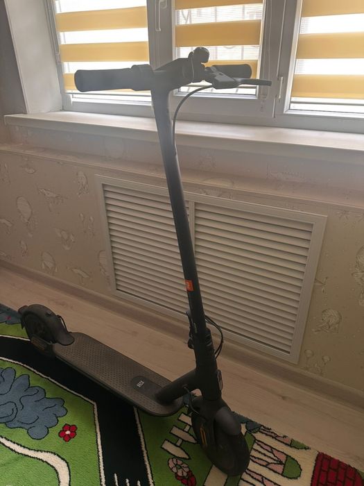 Электросамокат Xiaomi electric scooter essential