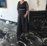 Vând rochie seara , neagra ,purtata o singura data , mărimea 46 ,
