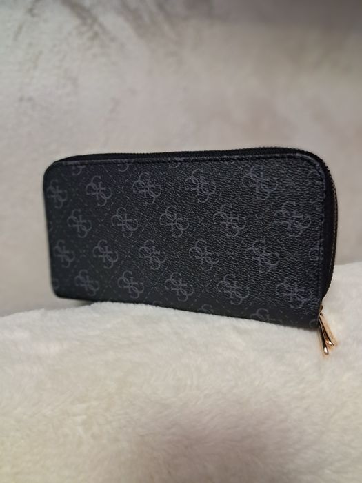 Portofel Guess de dama