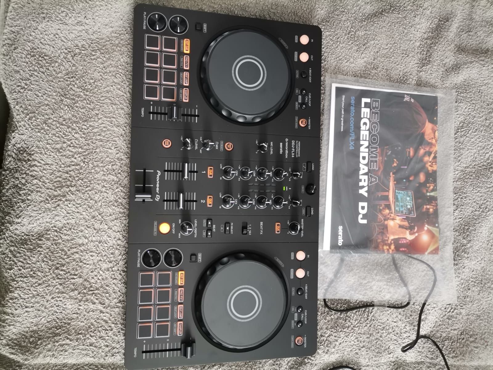 Pioneer DJ DDJ-FLX4 nou