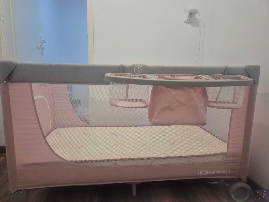 Бебешка кошара Kinderkraft / розова Матрак Pierre Cardin