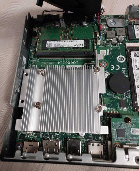 Lenovo ThinkCentre M70Q Tiny Gen.5, i3-14100T, 16GB, 512GB M2