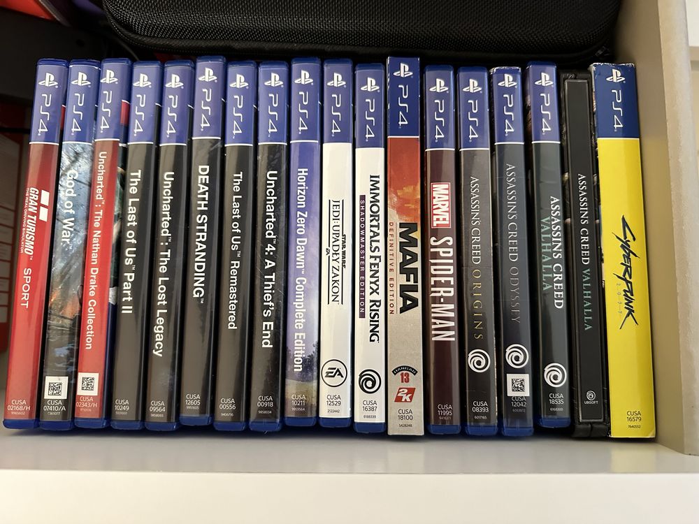 Jocuri PS4 (Uncharted, The last of us, God Of war, Assassins Creed)