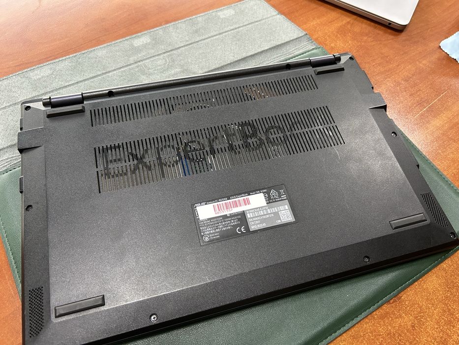 Asus ExpertBook B1 мощный и надёжный ноутбук для IT и дизайна!