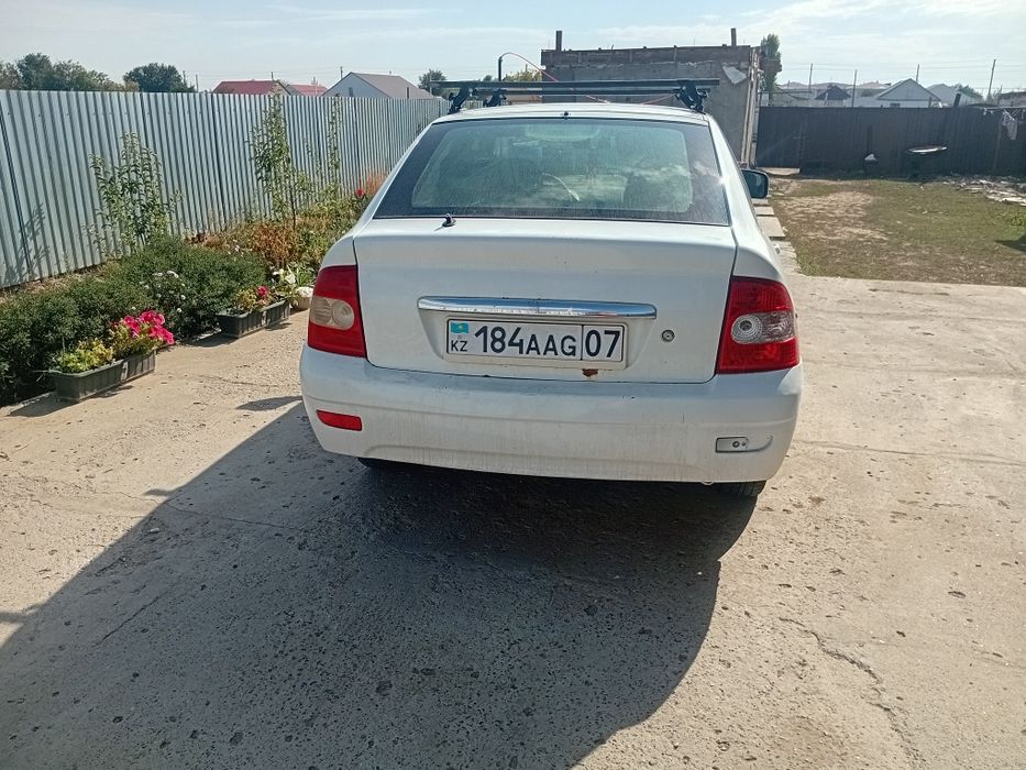 Продам приора 2012 год