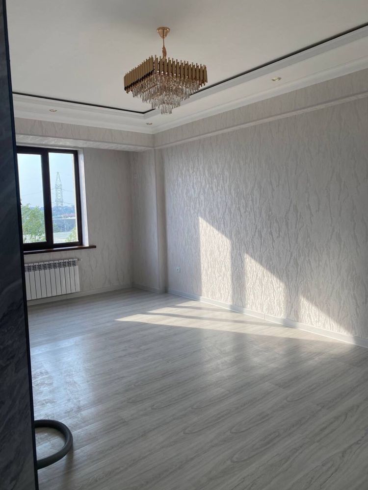 4 xona 101m2 SROCHNO PUL KERAK