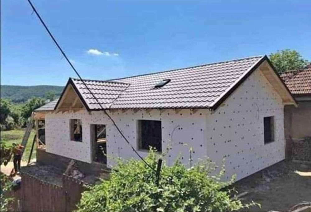 Case modulare pe structura metalica
