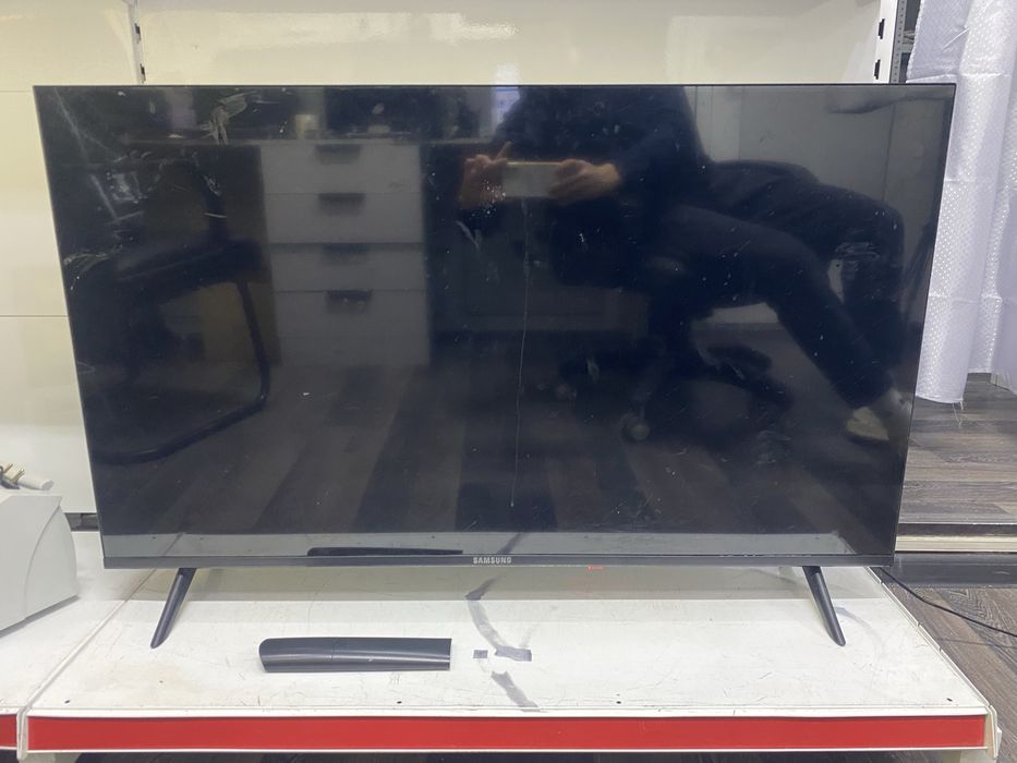 Телевизор Samsung 43’ (110см) / Ломбард Даем Деньги