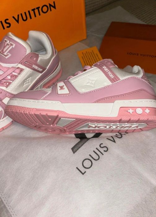 Adidasi Louis Vuitton 38