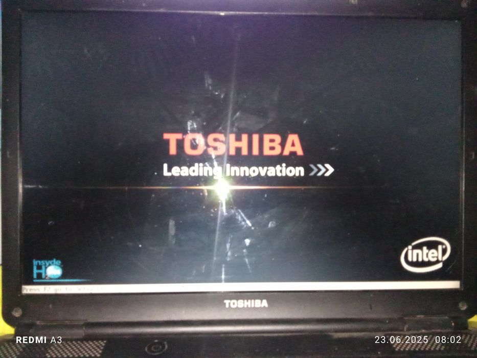 Laptop Toshiba Satellite L300