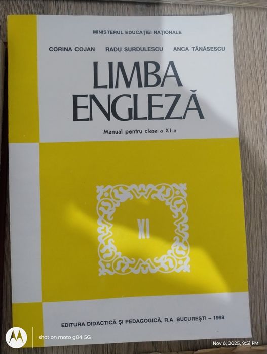 Vând carti Ioana.C.-Macoveiciuc și cursuri de engleză