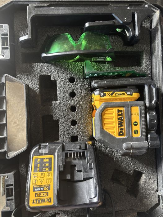 Laser de walt dce 088 g