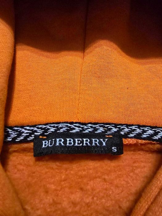 Burberry оранжев суитшърт